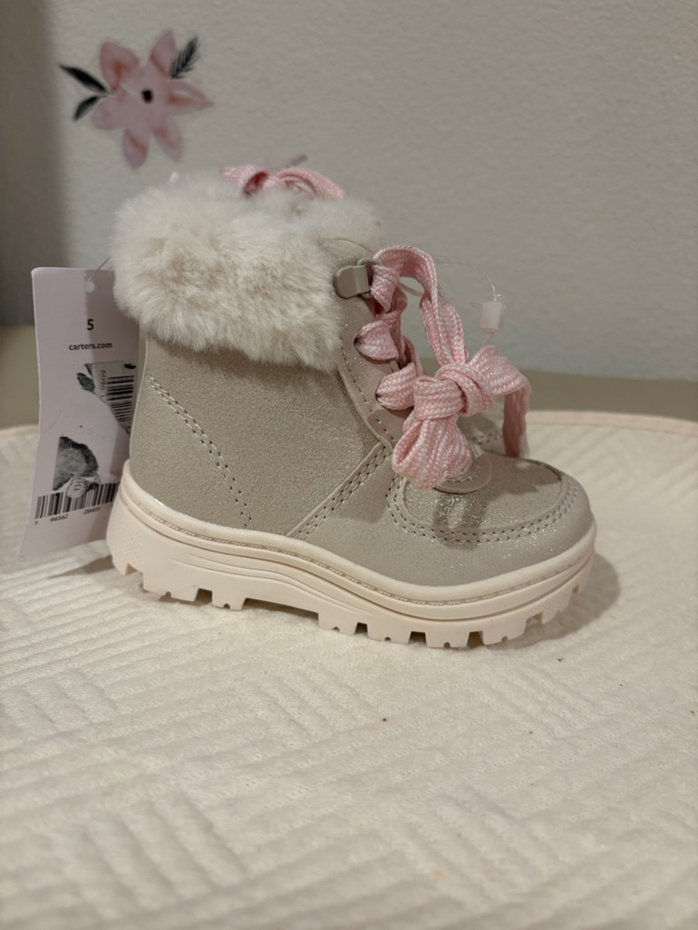 Carters Viola Girls Cream Faux Fur Winter Boots Pink Laces Size 5 Side Zip